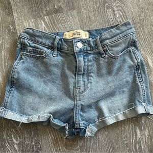 Hollister Short Short High Rise 2 inch Inseam Denim Jean Shorts Size 0 (24)